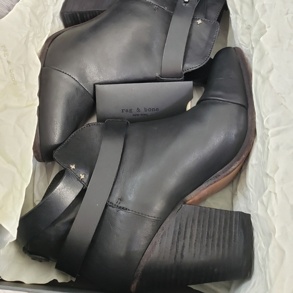 100% Authentic Rag & Bone Harrow booties black leather sz 38.5 - Picture 13 of 13